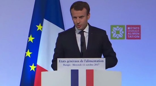 Emmanuel Macron à la tribuen à Rungis pour la restitution des premiers travaux EGA