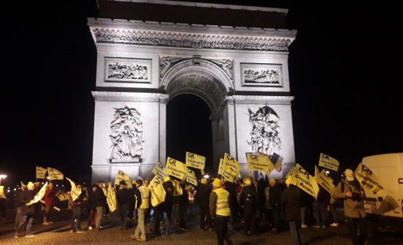 Manifestation 1er mars Champs Elysées place de l'Etoile